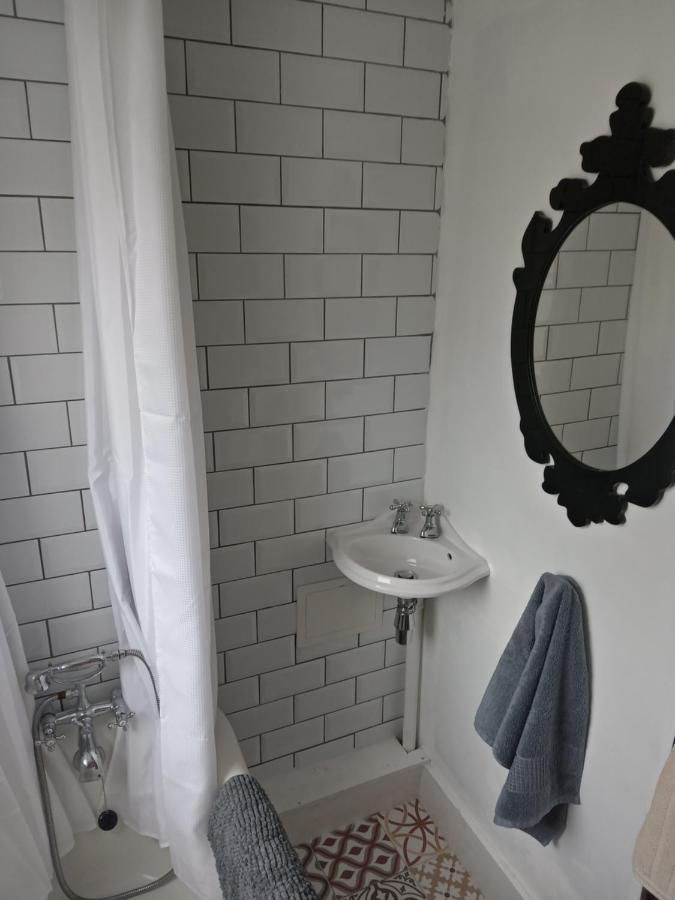Little Dorrit Studio Flat 5 Rochester Me1 1Xz Strood Eksteriør billede