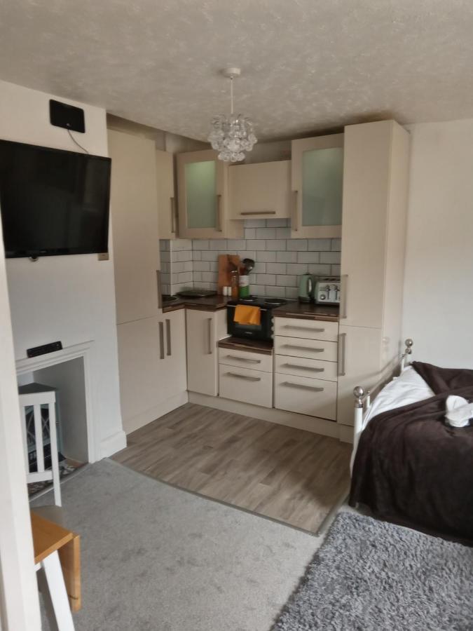 Little Dorrit Studio Flat 5 Rochester Me1 1Xz Strood Eksteriør billede