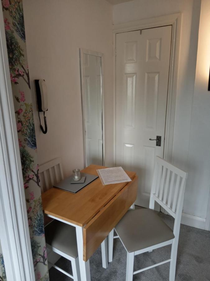 Little Dorrit Studio Flat 5 Rochester Me1 1Xz Strood Eksteriør billede